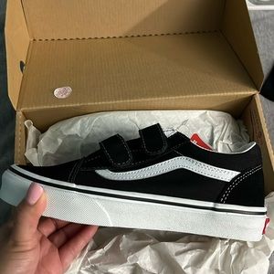 VANS OLD SKOOL V